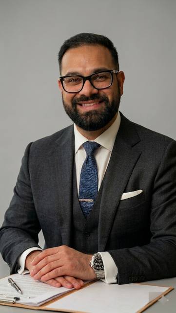 Fahd Haque, abogado principal de Haque Legal